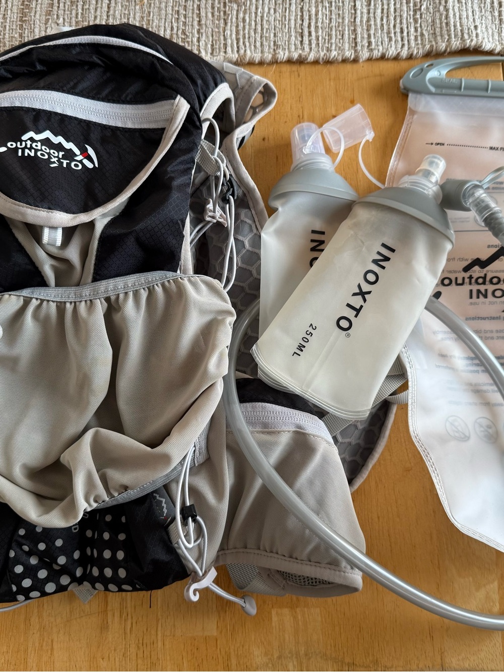 Outdoor Hydration Pack - Black & Gray